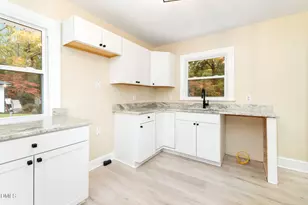 1105 Dabney Dr, Henderson, NC 27536 - Photo 9