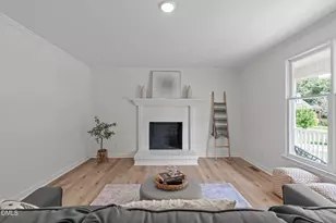 513 Derby Pl, Zebulon, NC 27597 - Photo 3