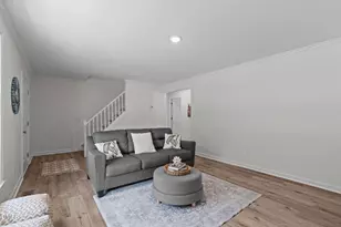 513 Derby Pl, Zebulon, NC 27597 - Photo 5