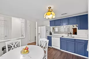 7729 Bernadette Ln, Raleigh, NC 27615 - Photo 7