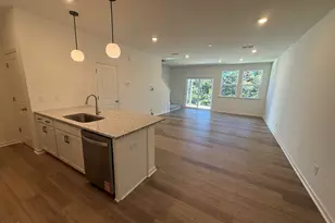 210 Parker Ln, Mebane, NC 27302 - Photo 3