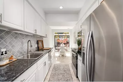 2 Vauxhall Place, Chapel Hill, NC 27517 - Photo 7