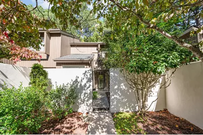 2 Vauxhall Place, Chapel Hill, NC 27517 - Photo 1