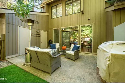2 Vauxhall Place, Chapel Hill, NC 27517 - Photo 1