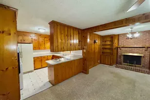 105 Sunset Cir, Henderson, NC 27536 - Photo 9