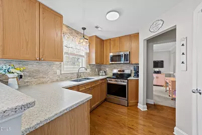 113 Braxman Lane, Holly Springs, NC 27540 - Photo 9