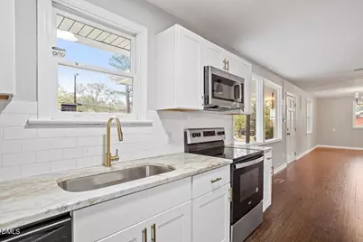 816 Peyton Street, Raleigh, NC 27610 - Photo 5