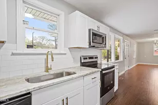 816 Peyton St, Raleigh, NC 27610 - Photo 5