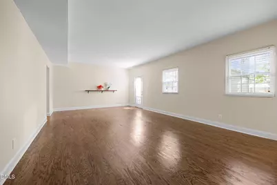 6423 New Market Way, Raleigh, NC 27615 - Photo 5