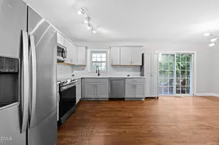 2950 Glenridge Dr, Raleigh, NC 27604 - Photo 5