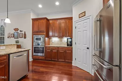 81117 Alexander, Chapel Hill, NC 27517 - Photo 13