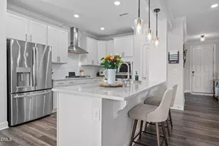 121 Cassada Ct, Holly Springs, NC 27540 - Photo 7