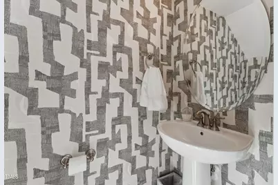 138 N White Street #100, Wake Forest, NC 27587 - Photo 9