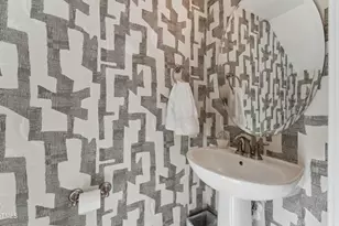 138 N White St, Wake Forest, NC 27587 - Photo 9