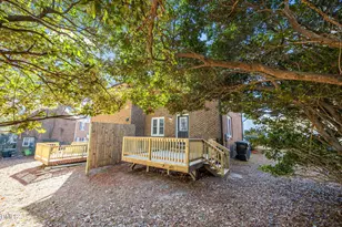 405 Thyme Pl, Raleigh, NC 27609 - Photo 35