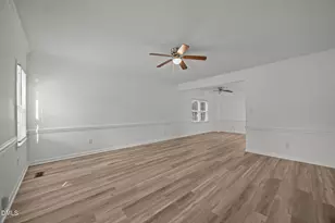 405 Thyme Pl, Raleigh, NC 27609 - Photo 11