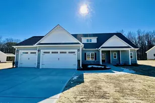 404 Creeks Edge Dr, Pikeville, NC 27863 - Photo 1