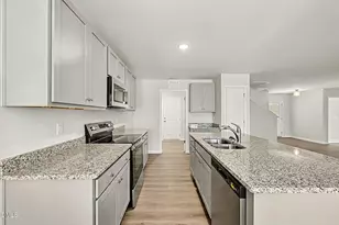 13 E Emily Gardens Dr, Selma, NC 27576 - Photo 9