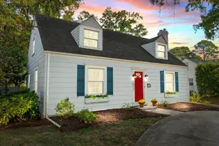 727 E Whitaker Mill Rd, Raleigh, NC 27608 - Photo 1