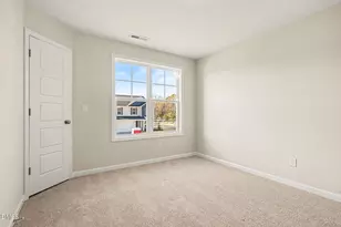 21 E Emily Gardens Dr, Selma, NC 27576 - Photo 25