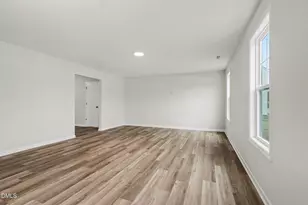 30 E Emily Gardens Dr, Selma, NC 27576 - Photo 7