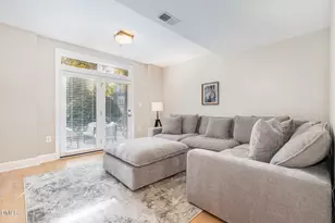 1120 Parkridge Ln, Raleigh, NC 27605 - Photo 21