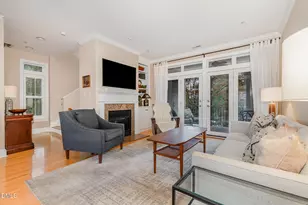 1120 Parkridge Ln, Raleigh, NC 27605 - Photo 11