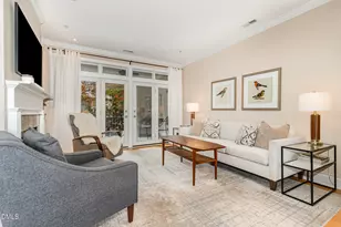 1120 Parkridge Ln, Raleigh, NC 27605 - Photo 9