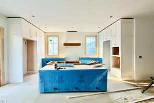 6832 Greystone Dr, Raleigh, NC 27615 - Photo 9