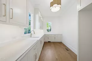 6832 Greystone Dr, Raleigh, NC 27615 - Photo 9