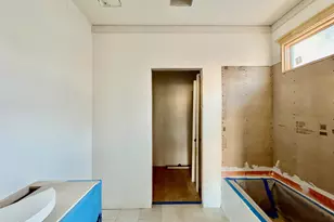 6832 Greystone Dr, Raleigh, NC 27615 - Photo 31