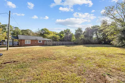 102 N Jackson Street, Dunn, NC 28334 - Photo 5