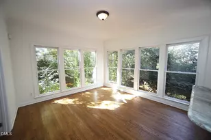 725 Little Leaf Ct, Holly Springs, NC 27540 - Photo 9