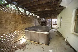 725 Little Leaf Ct, Holly Springs, NC 27540 - Photo 27