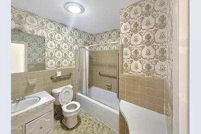 1668 Banbury Drive, Fayetteville, NC 28304 - Photo 5