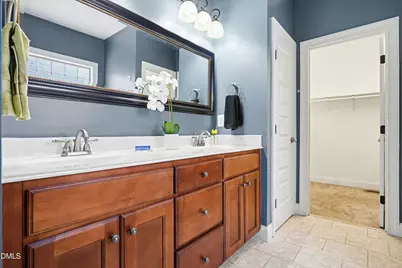 110 Lexington Avenue, Zebulon, NC 27597 - Photo 17