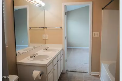 101 N Honey Springs Avenue, Fuquay Varina, NC 27526 - Photo 7