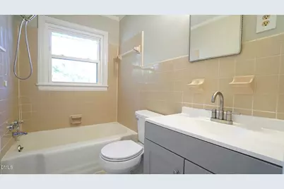 2204 W Carver Street, Durham, NC 27705 - Photo 17