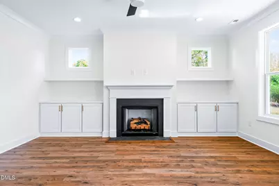 209 W Maple Avenue, Holly Springs, NC 27540 - Photo 11