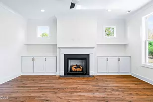 209 W Maple Ave, Holly Springs, NC 27540 - Photo 11