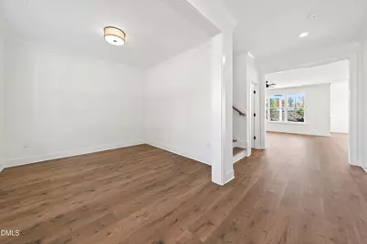 209 W Maple Avenue, Holly Springs, NC 27540 - Photo 9