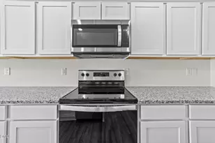 195 Bedstone Wy, Clayton, NC 27520 - Photo 9