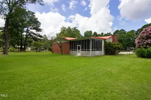 887 71st School Rd, Fayetteville, NC 28314 - Photo 3