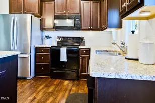 384 Crawford Pkwy, Clayton, NC 27520 - Photo 5