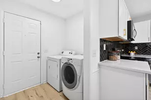 800 Plentywood Ct, Raleigh, NC 27615 - Photo 19