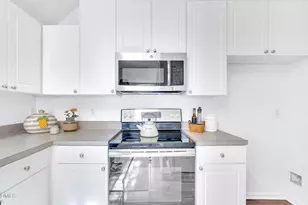 2001 Metacomet Way, Raleigh, NC 27604 - Photo 9