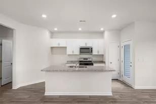 139 Starlight St, Sanford, NC 27330 - Photo 5