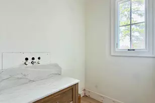 1718 Piccadilly Ln, Raleigh, NC 27608 - Photo 33