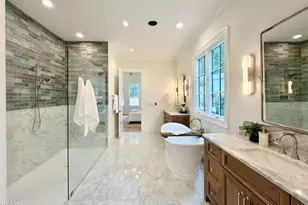 1718 Piccadilly Ln, Raleigh, NC 27608 - Photo 23