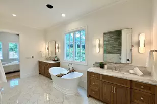 1718 Piccadilly Ln, Raleigh, NC 27608 - Photo 27